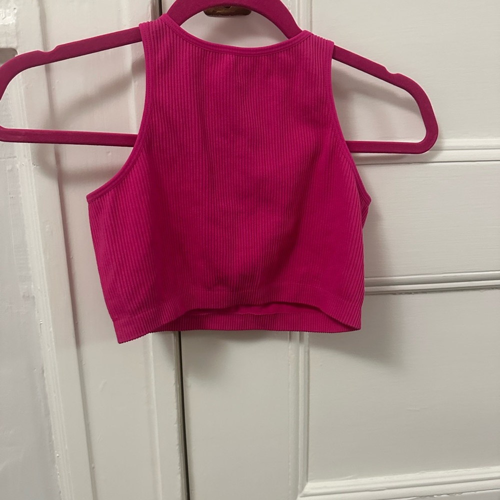 Pink Ribbed Crop Top - Picture 3 of 3